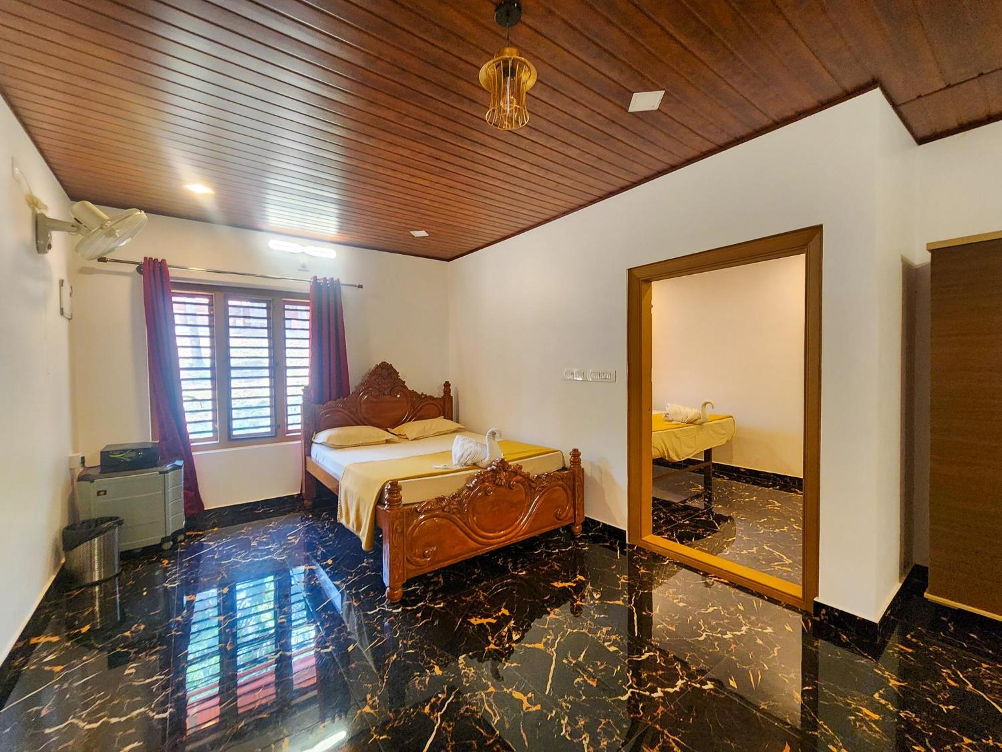 Celestial Heights Homestay Kurchi Exterior photo